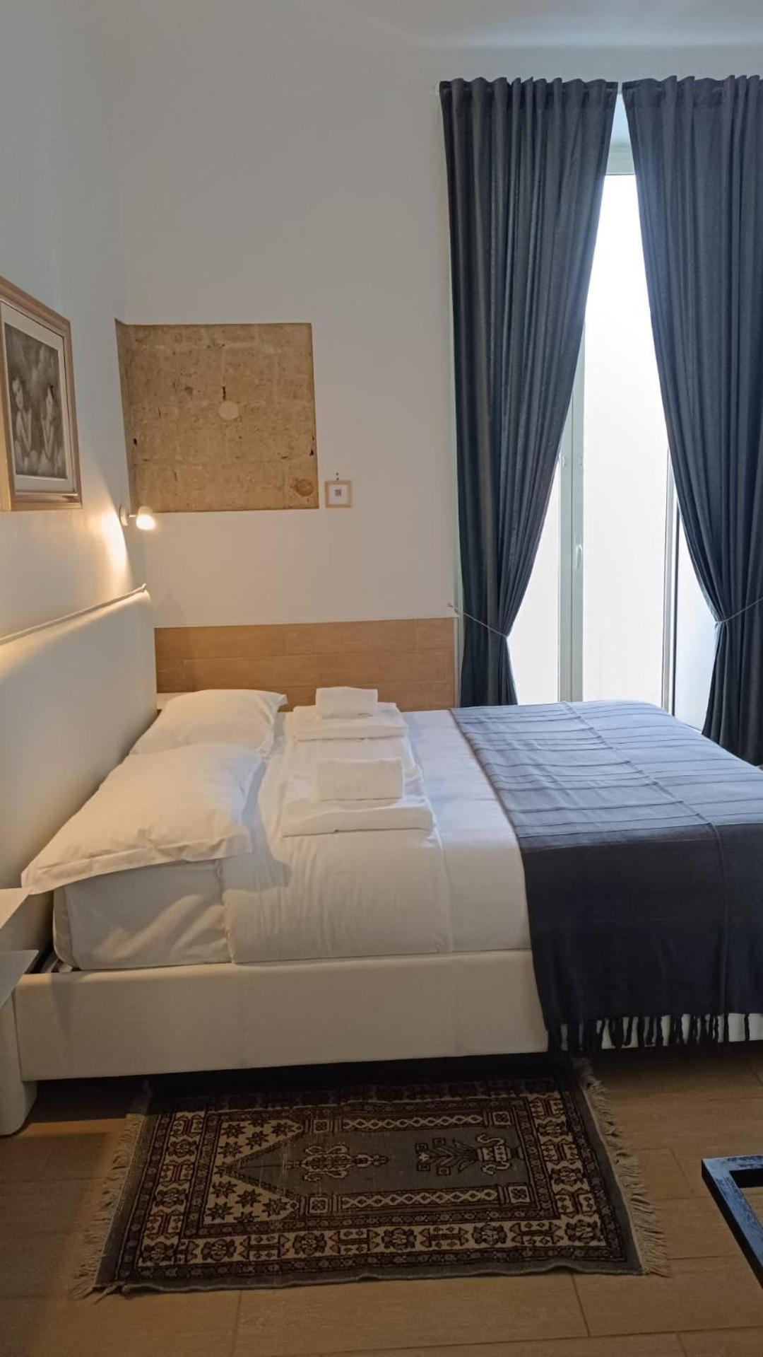 H22 Hotel ナポリ エクステリア 写真