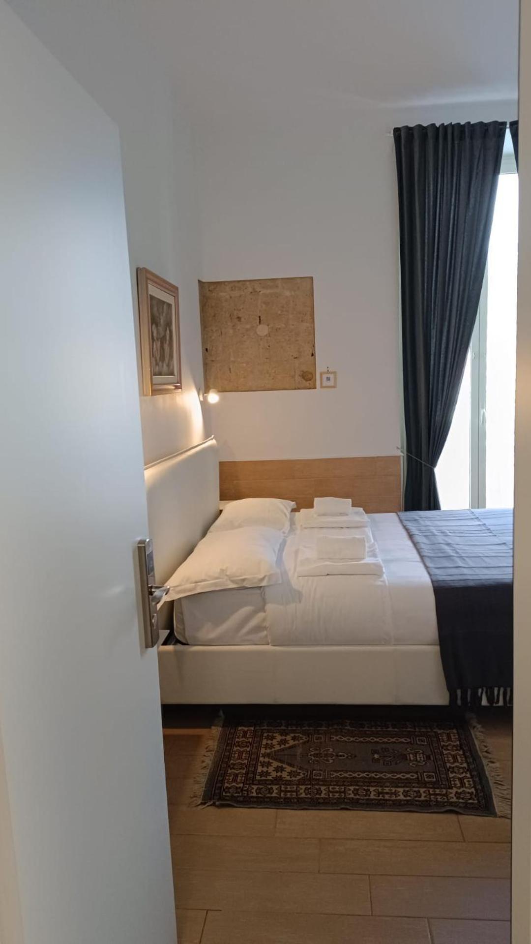 H22 Hotel ナポリ エクステリア 写真