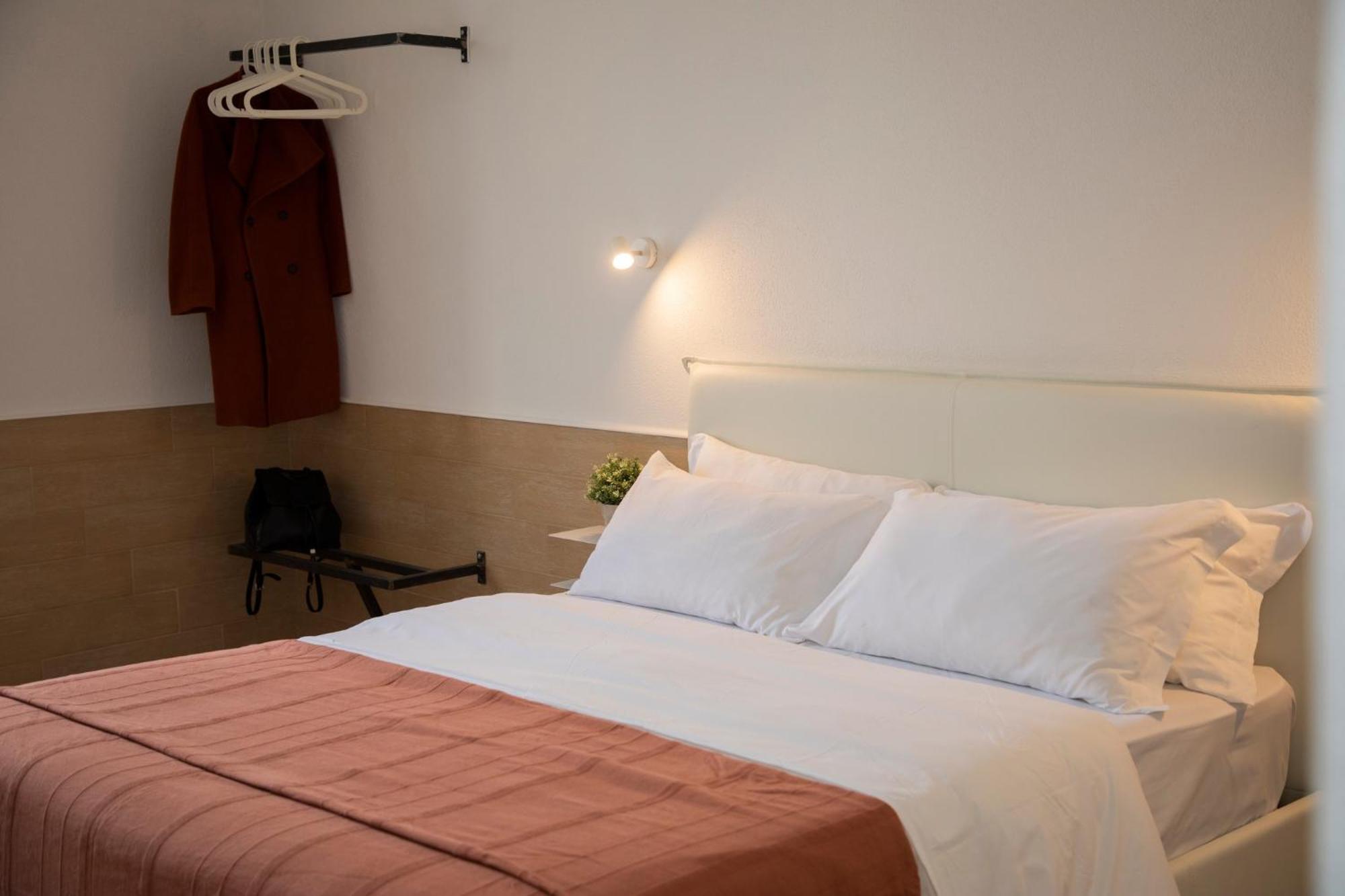 H22 Hotel ナポリ エクステリア 写真
