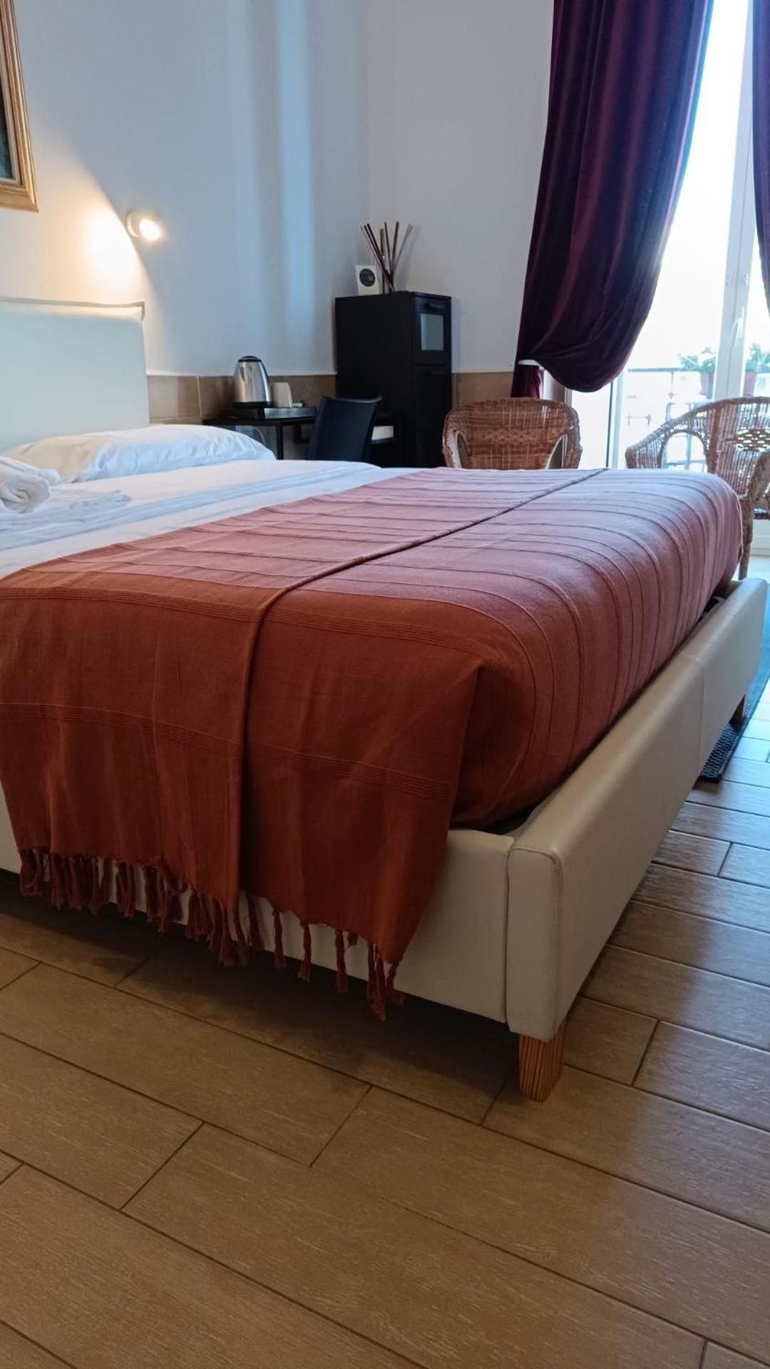 H22 Hotel ナポリ エクステリア 写真