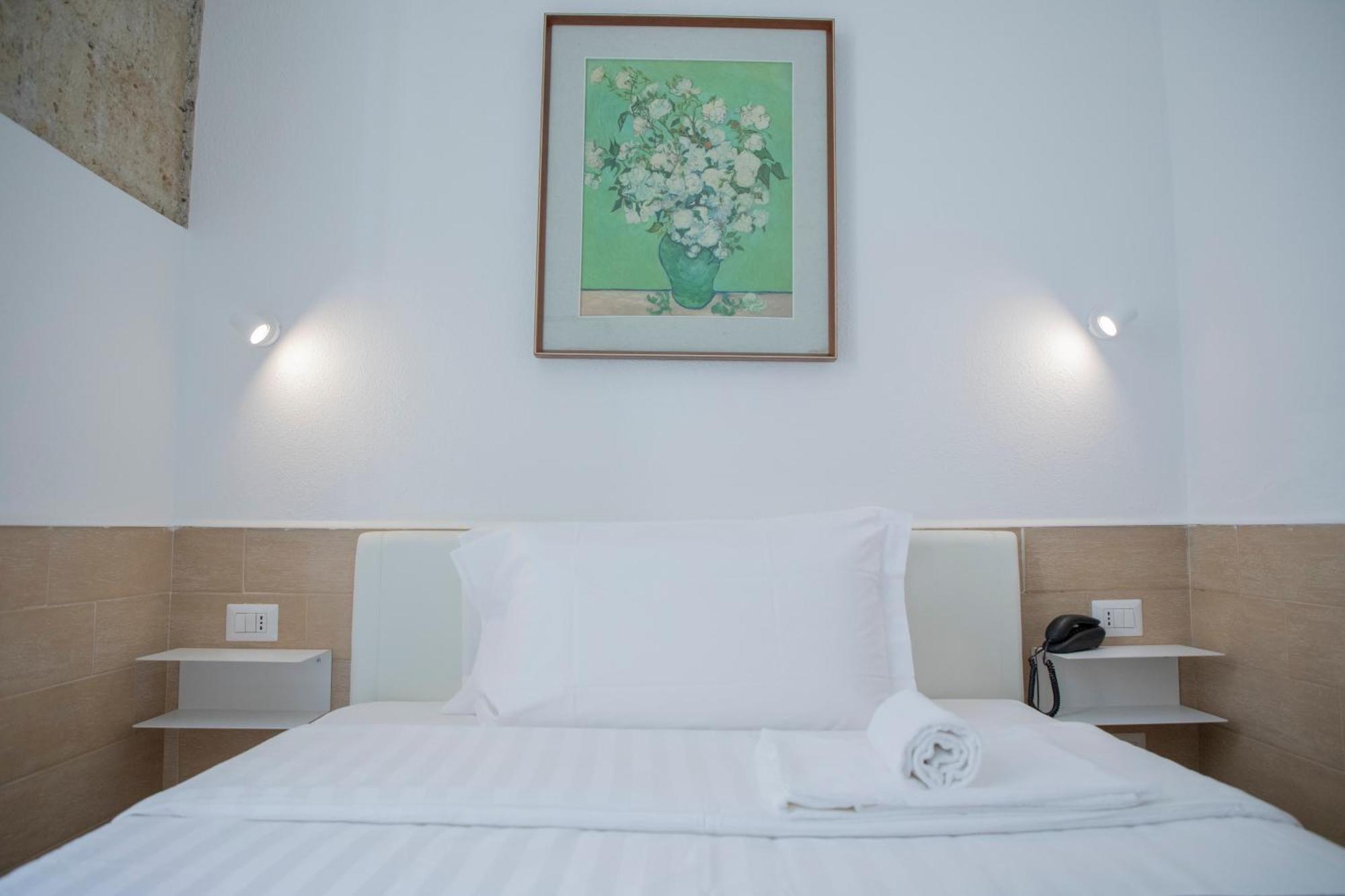 H22 Hotel ナポリ エクステリア 写真